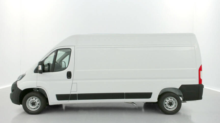 Mandataire Automobile occasion, recherche de Fiat Ducato-3-3-lh2-2-2-h3-power-140ch-pack-pro-lounge-connect - E-Motors