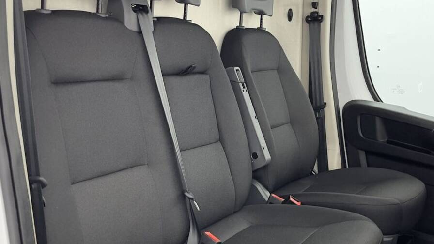 Mandataire Automobile occasion, recherche de Fiat Ducato-3-3-lh2-2-2-h3-power-140ch-pack-pro-lounge-connect - E-Motors