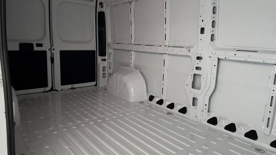 Mandataire Automobile occasion, recherche de Fiat Ducato-3-3-lh2-2-2-h3-power-140ch-pack-pro-lounge-connect - E-Motors