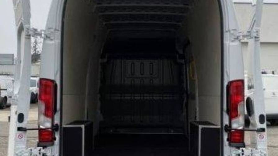 Mandataire Automobile neuf, recherche de Fiat Ducato-fourgon-tole-xlh3-3-5-t-maxi-180-ch-s-s-bvm6 - E-Motors