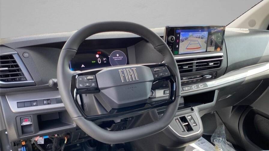 Mandataire Automobile occasion, recherche de Fiat E-scudo-iii-e-scudo-fourgon-136-75-kwh-m - E-Motors
