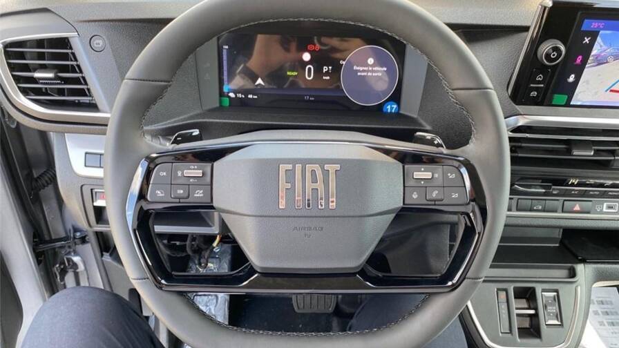 Mandataire Automobile occasion, recherche de Fiat E-scudo-iii-e-scudo-fourgon-136-75-kwh-m - E-Motors