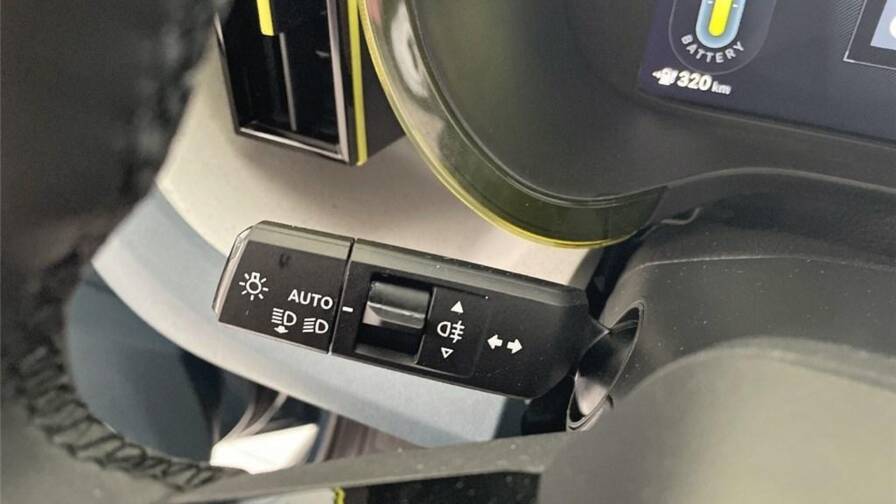 Mandataire Automobile occasion, recherche de Fiat Grande-panda-e-83ch-la-prima - E-Motors