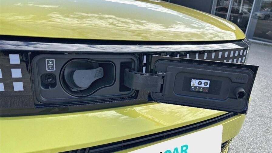 Mandataire Automobile occasion, recherche de Fiat Grande-panda-electrique-83ch-la-prima - E-Motors