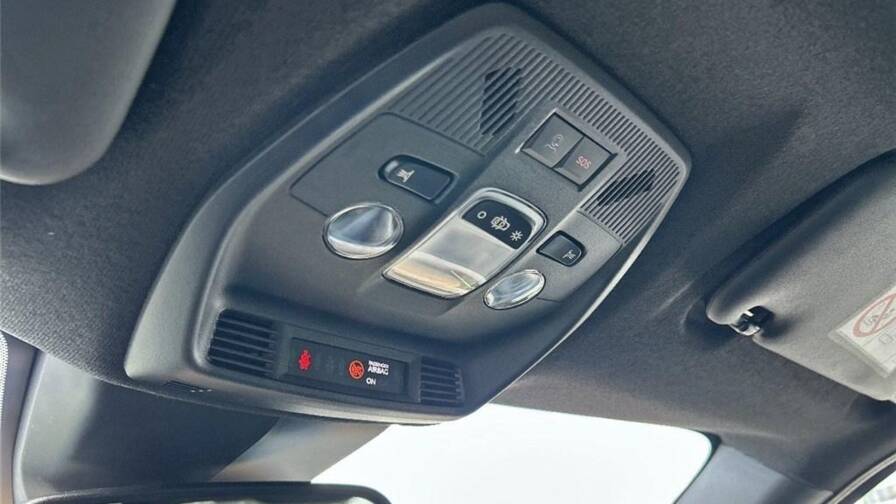 Mandataire Automobile occasion, recherche de Fiat Grande-panda-electrique-83ch-la-prima - E-Motors