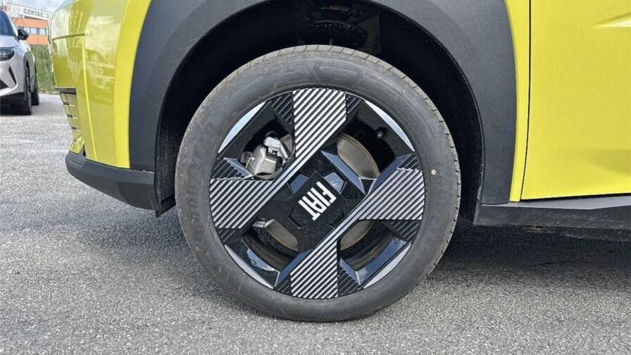 Mandataire Automobile occasion, recherche de Fiat Grande-panda-electrique-83ch-la-prima - E-Motors