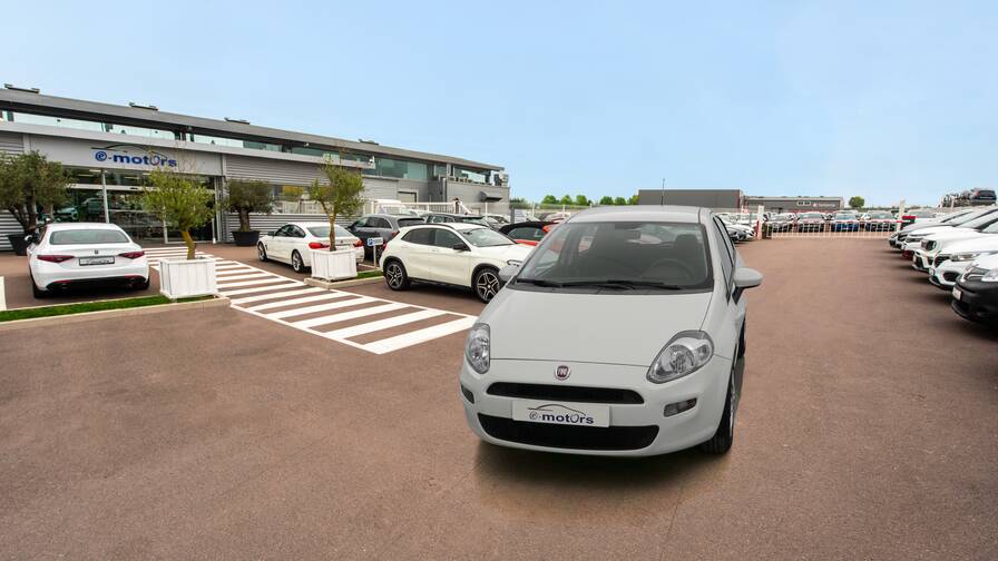 Avis-mandataire-auto-Emotors-Fiat-Punto-1-2-69-ch-easy.