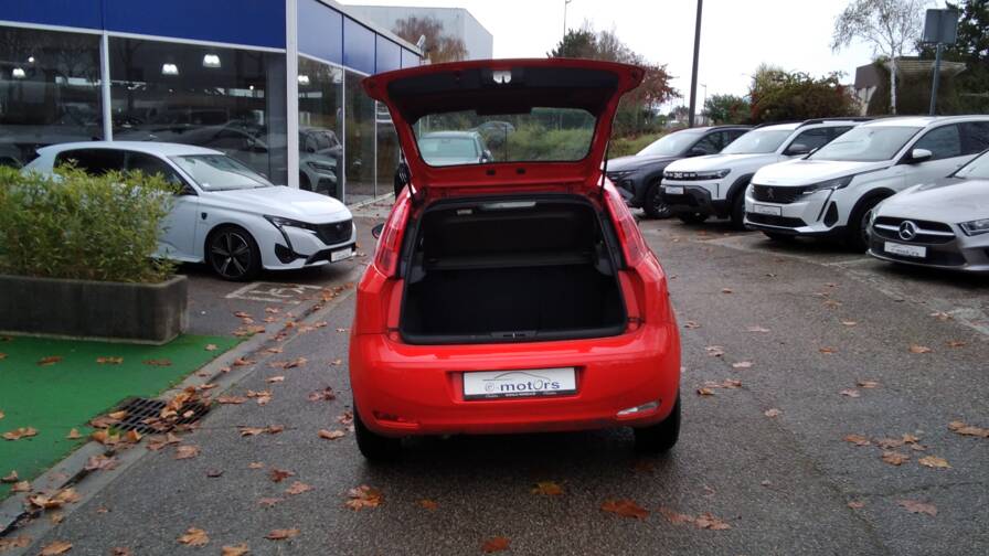 Mandataire Automobile occasion, recherche de Fiat Punto-1-2-69-ch-easy - E-Motors