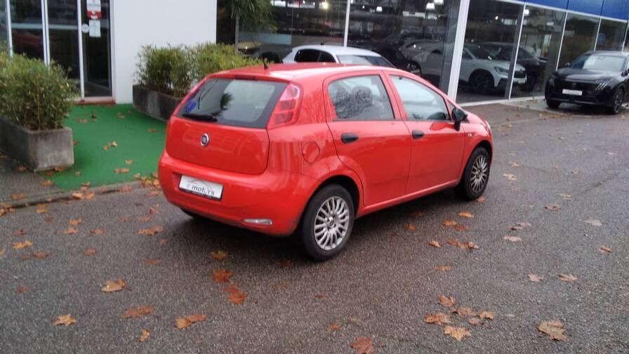 Mandataire Automobile occasion, recherche de Fiat Punto-1-2-69-ch-easy - E-Motors