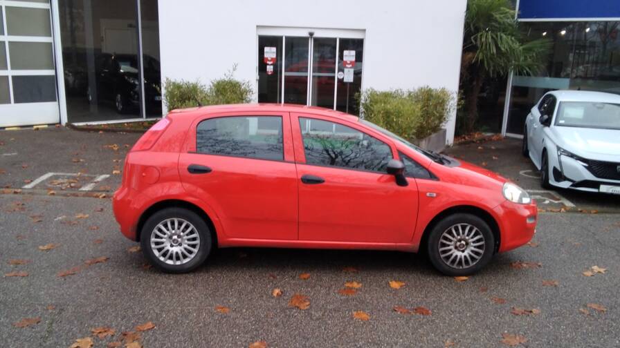 Mandataire Automobile occasion, recherche de Fiat Punto-1-2-69-ch-easy - E-Motors