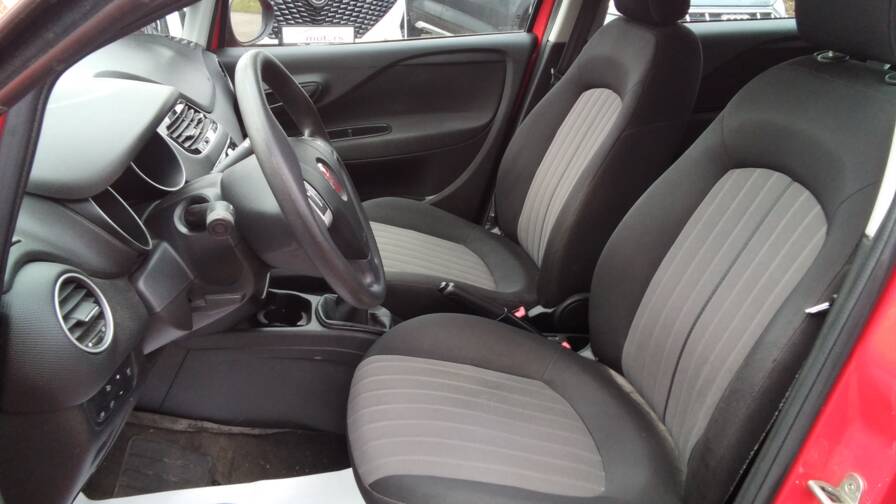 Mandataire Automobile occasion, recherche de Fiat Punto-1-2-69-ch-easy - E-Motors