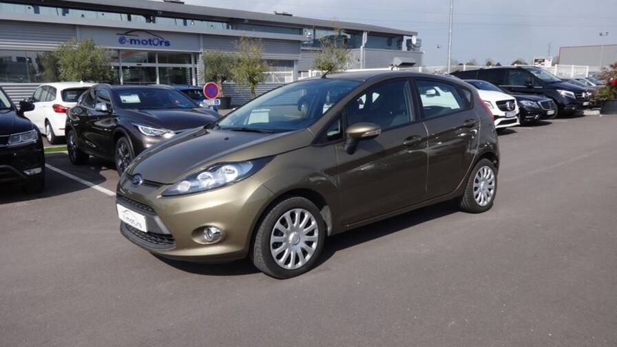 Avis-mandataire-auto-Emotors-Ford-Fiesta-Trend-pack-essence-82-5portes.