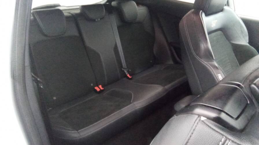 Mandataire Automobile occasion, recherche de Ford Fiesta-1-5-ecoboost-200-s-s-st-plus - E-Motors