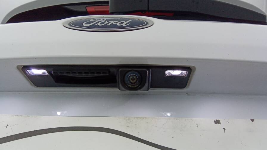 Mandataire Automobile occasion, recherche de Ford Fiesta-1-5-ecoboost-200-s-s-st-plus - E-Motors