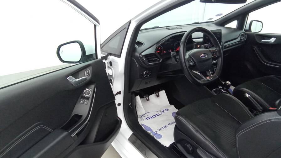 Mandataire Automobile occasion, recherche de Ford Fiesta-1-5-ecoboost-200-s-s-st-plus - E-Motors