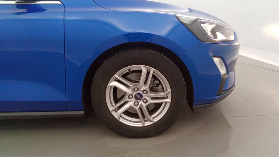 Mandataire Automobile occasion, recherche de Ford Focus-sw-ecoboost-125-bva8-trend-gps-attelage - E-Motors