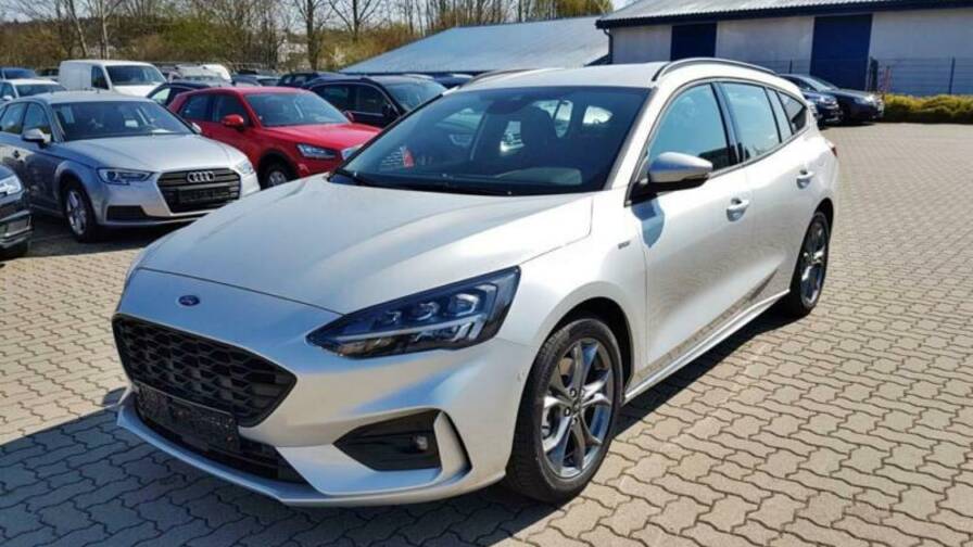 Avis-mandataire-auto-Emotors-Ford-Focus-sw-Focus-st-line-sw-ecoblue-150.