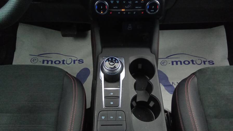 Mandataire Automobile occasion, recherche de Ford Kuga-2-5-duratec-225-ch-phev-powershift-st-line-x - E-Motors