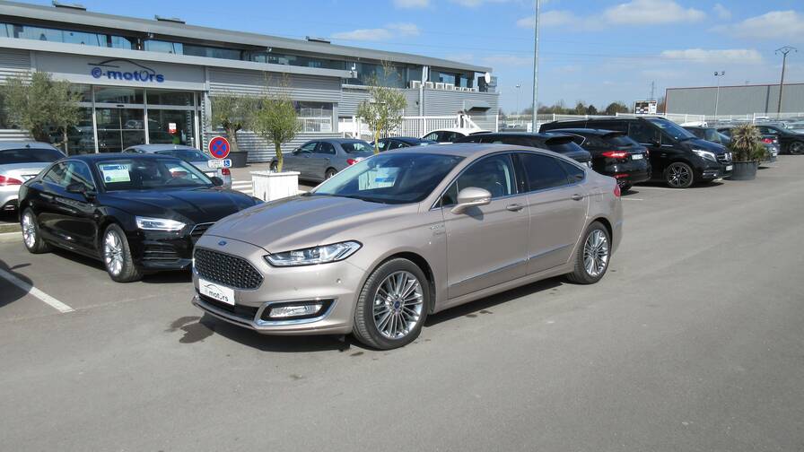 Avis-mandataire-auto-Emotors-Ford-Mondeo-Vignale-hybrid-187-bva-plus-toit.