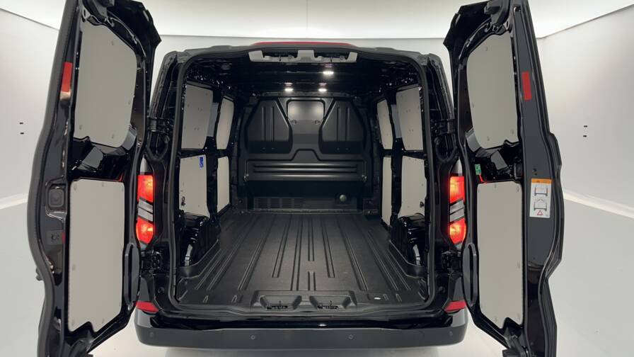 Mandataire Automobile neuf, recherche de Ford Transit-custom-ii-320-l2h1-2-0-ecoblue-170ch-limited-bva8 - E-Motors