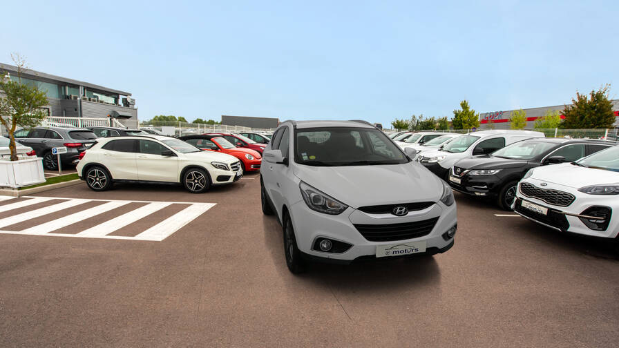Avis-mandataire-auto-Emotors-Hyundai-Ix35-1-7-crdi-115-2wd-blue-drive-go.