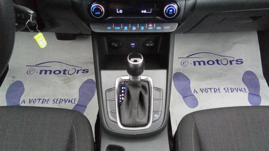 Mandataire Automobile occasion, recherche de Hyundai Kona-hybrid-141-intuitive-plus-gps - E-Motors