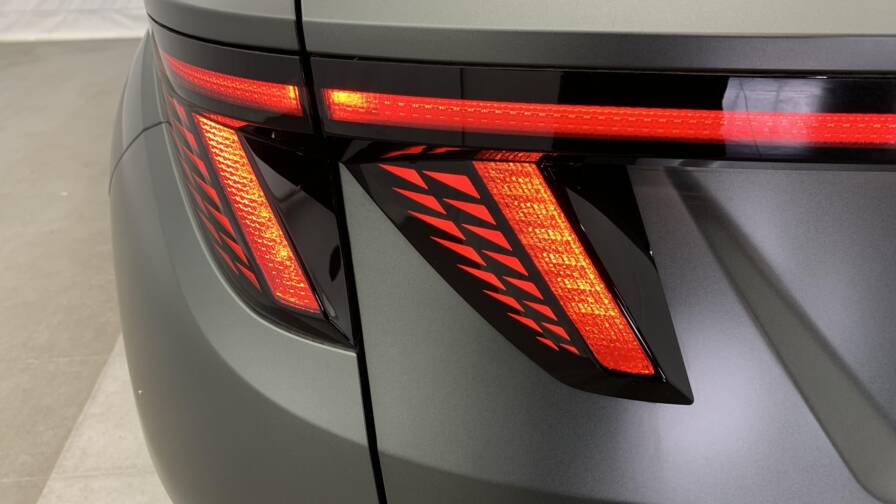 Mandataire Automobile neuf, recherche de Hyundai Tucson-1-6-t-gdi-215-hybrid-bva6-20-me-anniversaire - E-Motors