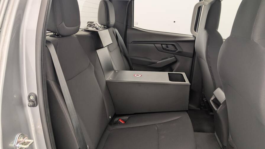 Mandataire Automobile neuf, recherche de Isuzu D-max-1-9-4x4-crew-cab-n60-b-at-4-places - E-Motors