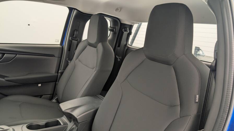 Mandataire Automobile neuf, recherche de Isuzu D-max-1-9-4x4-space-cab-n60-b-plus-at-to-work - E-Motors