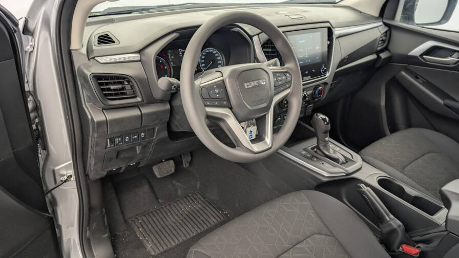 Mandataire Automobile neuf, recherche de Isuzu D-max-1-9-4x4-space-cab-n60-b-b-plus-at-to-work - E-Motors