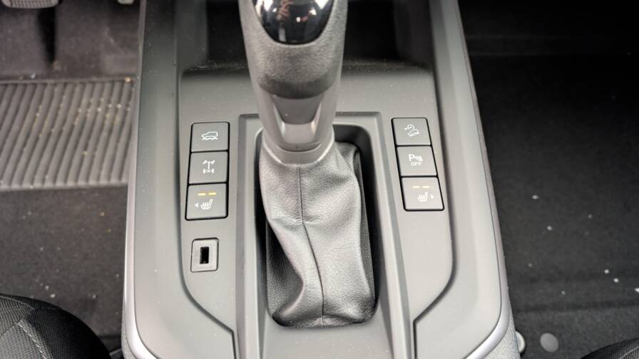 Mandataire Automobile neuf, recherche de Isuzu D-max-1-9-4x4-space-cab-n60-b-b-plus-at-to-work - E-Motors