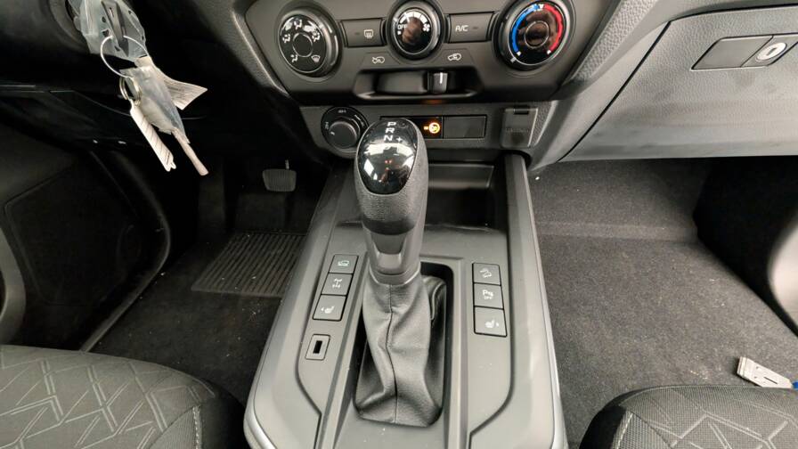 Mandataire Automobile neuf, recherche de Isuzu D-max-1-9-4x4-space-cab-n60-b-b-plus-at-to-work - E-Motors