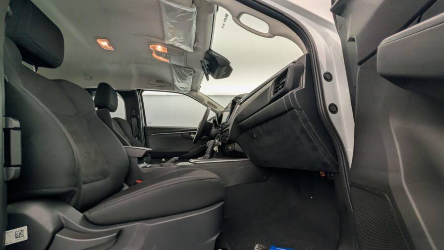 Mandataire Automobile neuf, recherche de Isuzu D-max-1-9-4x4-space-cab-n60-b-b-plus-at-to-work - E-Motors