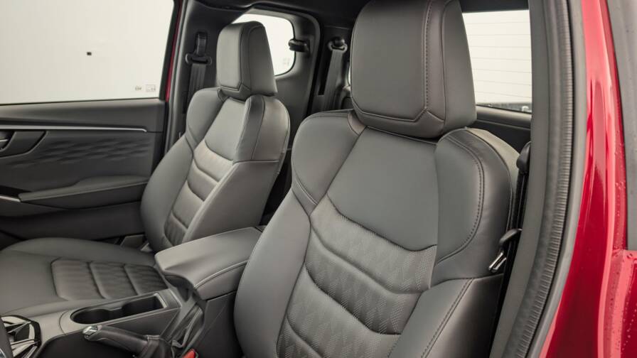 Mandataire Automobile neuf, recherche de Isuzu D-max-1-9-4x4-space-cab-n60-f-plus-at - E-Motors