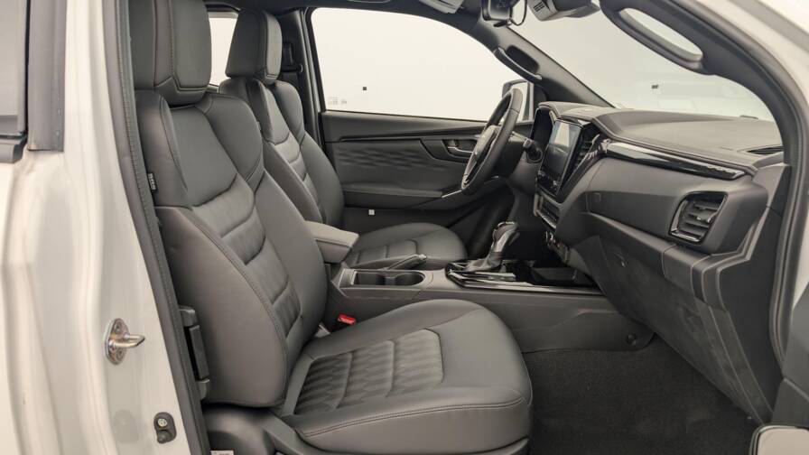 Mandataire Automobile neuf, recherche de Isuzu D-max-1-9-4x4-space-cab-n60-nsport-at - E-Motors