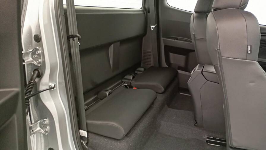 Mandataire Automobile neuf, recherche de Isuzu D-max-1-9-4x4-space-cab-n60-nsport-at - E-Motors