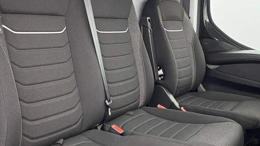 Mandataire Automobile neuf, recherche de Iveco Daily-35s16a8-4100-2-3-156ch-16m-hi-matic - E-Motors