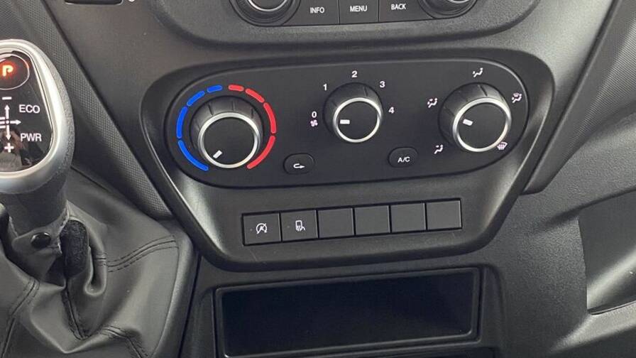 Mandataire Automobile neuf, recherche de Iveco Daily-35s16a8-4100-2-3-156ch-16m-hi-matic - E-Motors