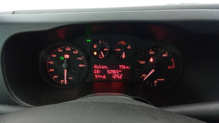 Mandataire Automobile utilitaire, recherche de Iveco Daily-fgn-35-s-15-v12-h2-plus-pdc-ar - E-Motors