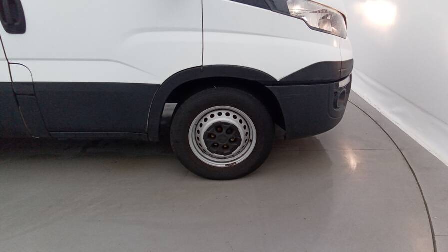 Mandataire Automobile utilitaire, recherche de Iveco Daily-fgn-35-s-15-v12-h2-plus-pdc-ar - E-Motors