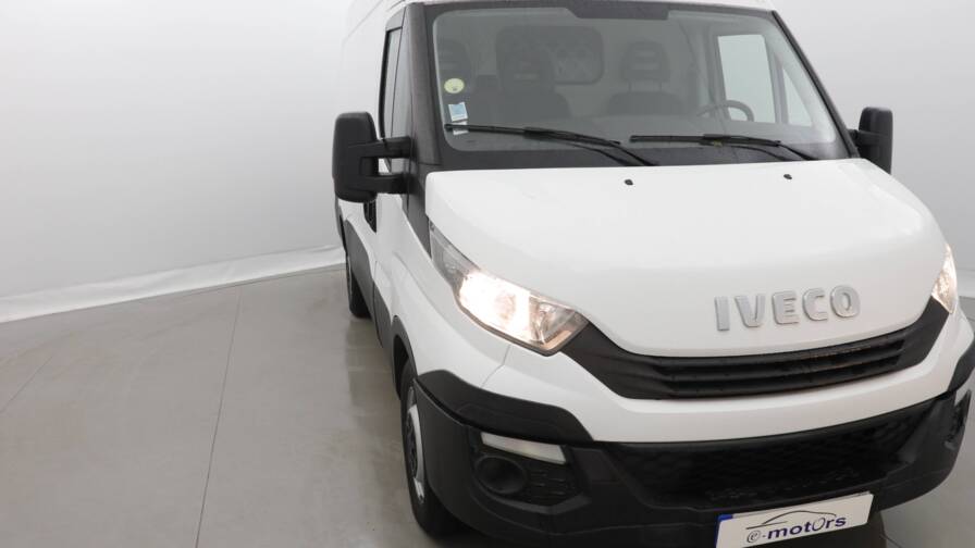 Mandataire Automobile utilitaire, recherche de Iveco Daily-fgn-35-s-15-v12-h2-plus-pdc-ar - E-Motors