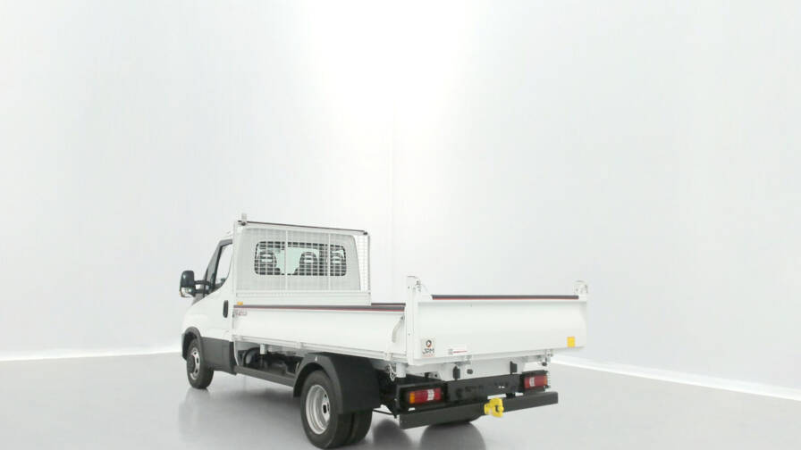 Mandataire Automobile neuf, recherche de Iveco Daily-iii-35c16h-3-0-3450-160ch-tri-benne-jpm - E-Motors