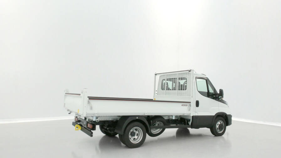 Mandataire Automobile neuf, recherche de Iveco Daily-iii-35c16h-3-0-3450-160ch-tri-benne-jpm - E-Motors
