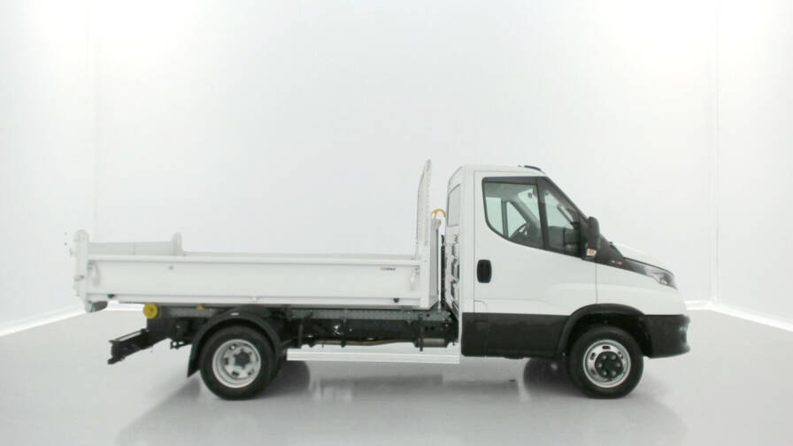 Mandataire Automobile neuf, recherche de Iveco Daily-iii-35c16h-3450-3-0-160ch-q-tor-ampliroll-cornut - E-Motors