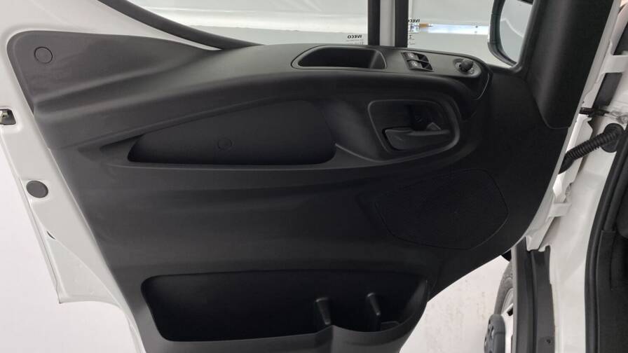 Mandataire Automobile neuf, recherche de Iveco Daily-iii-35c16h-3450-3-0-160ch-q-tor-ampliroll-cornut - E-Motors