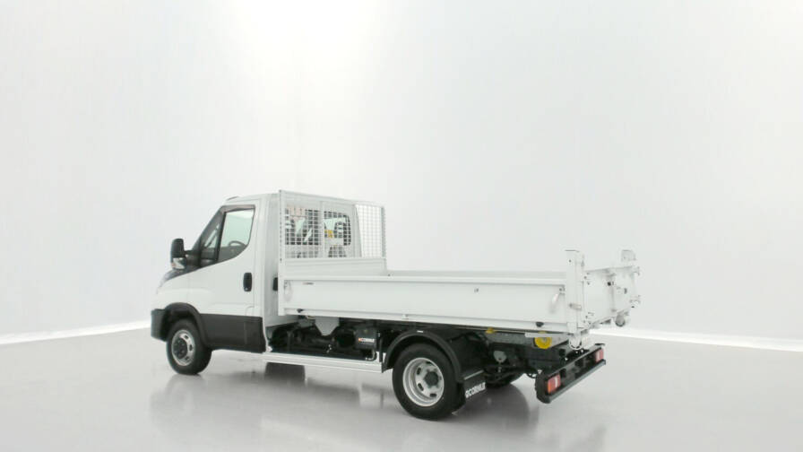 Mandataire Automobile neuf, recherche de Iveco Daily-iii-35c16h-3450-3-0-160ch-q-tor-ampliroll-cornut - E-Motors