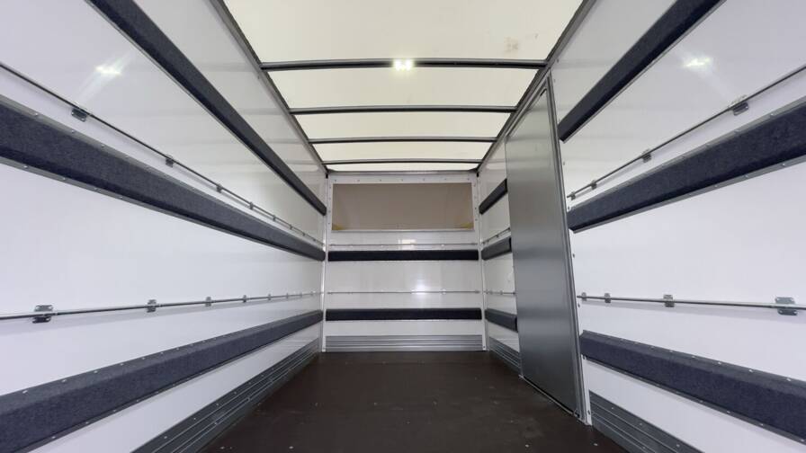 Mandataire Automobile neuf, recherche de Iveco Daily-iii-35c18ha8-4100-3-0-180ch-caisse-20m-toutain - E-Motors