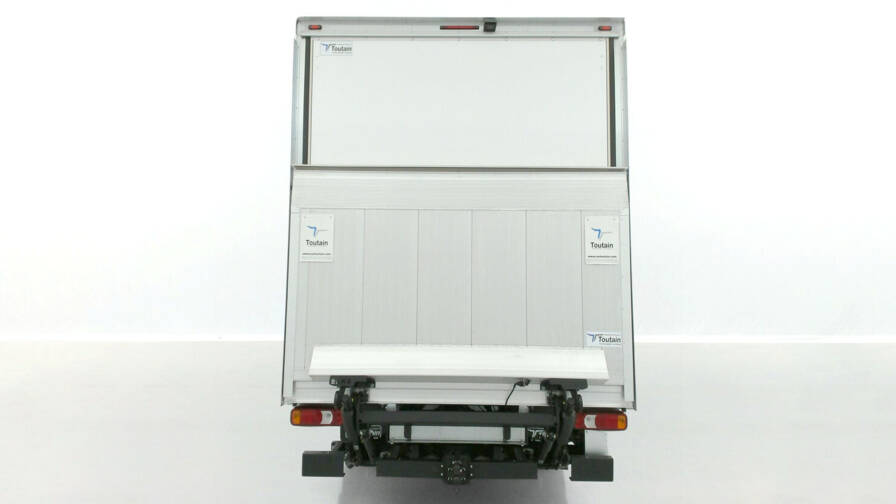 Mandataire Automobile neuf, recherche de Iveco Daily-iii-35c18ha8-4100-3-0-180ch-caisse-20m-toutain - E-Motors