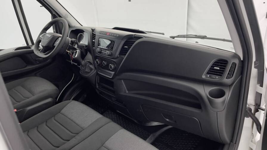 Mandataire Automobile neuf, recherche de Iveco Daily-iii-35c18ha8-4100-3-0-180ch-caisse-20m-toutain - E-Motors