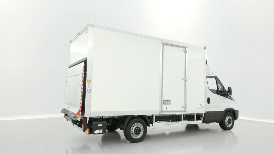 Mandataire Automobile neuf, recherche de Iveco Daily-iii-35s16ha8-4100-3-0-160ch-caisse-trouillet-20m - E-Motors
